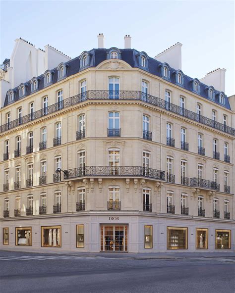 dior boutique montaigne|The boutique .